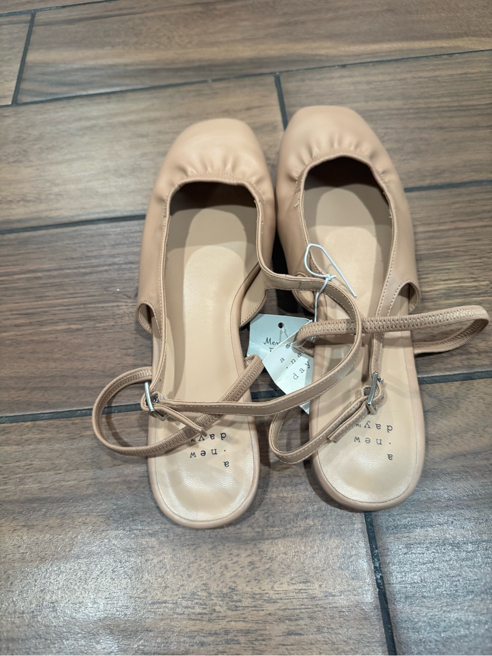 A NEW DAY Women's Vada tan Slingback Scrunch Toe Flats Size 11 - Picture 7 of 9